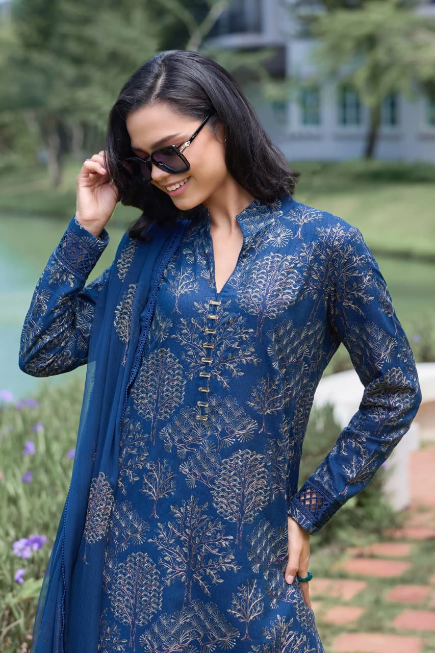 Embroidered Karandi 3-Piece Suit – BNL3134 Navy Blue – Bagh E Javidaan
