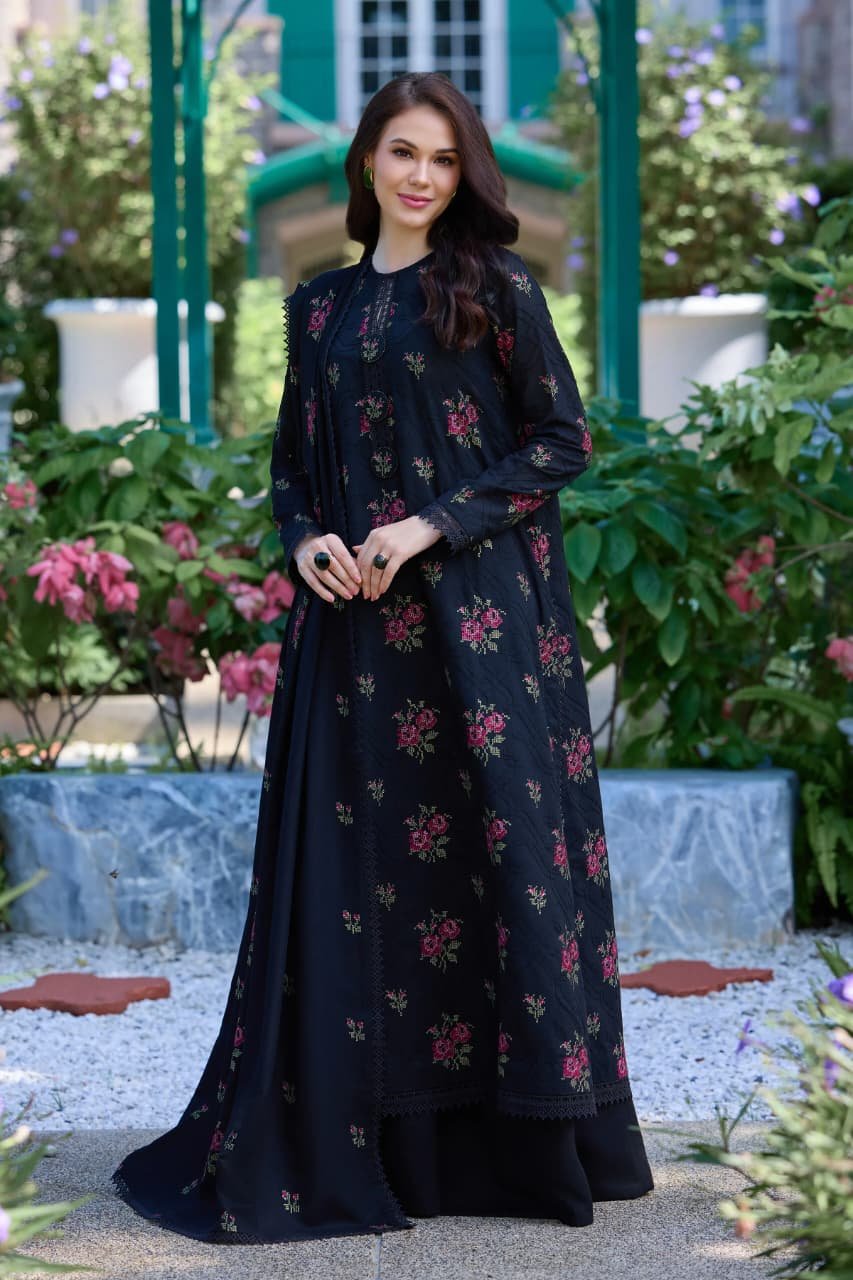 Embroidered Karandi 3-Piece Suit – MC1595 Black – Gul Negar