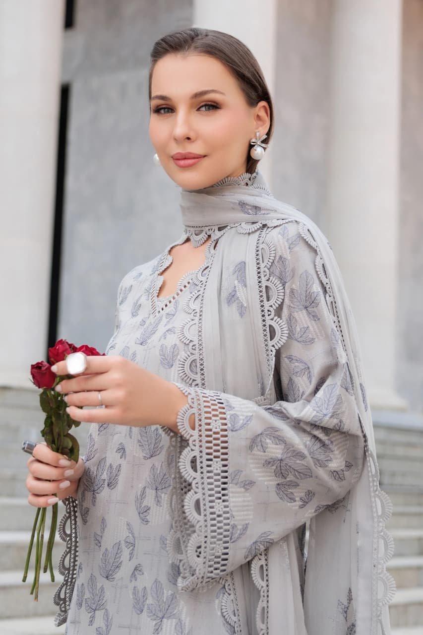 Embroidered Karandi 3-Piece Suit – MC1607 Grey – Oak Leaf